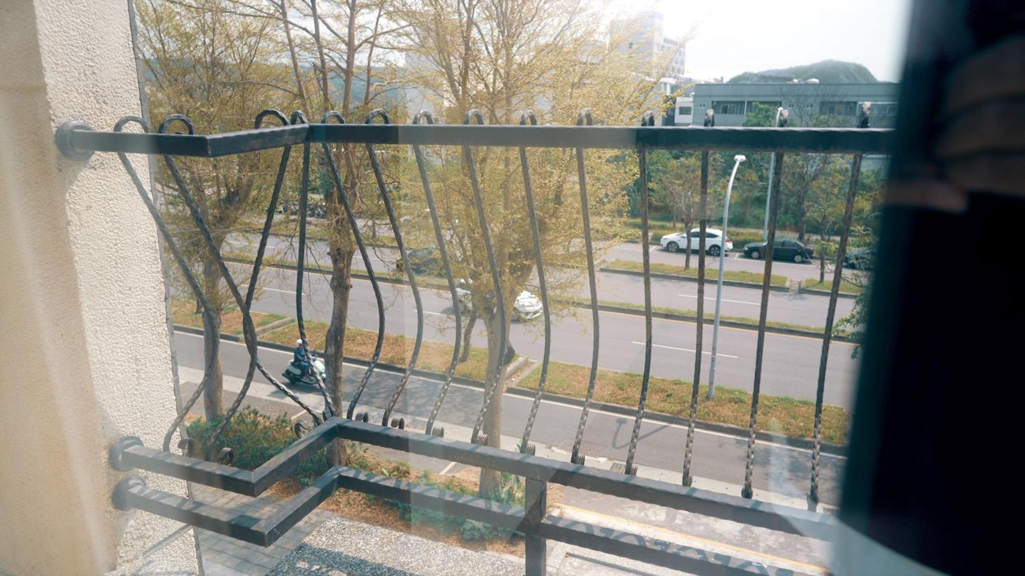 咻咻宿 Xiuxiu 電梯宅 T'ai-tung Exterior foto